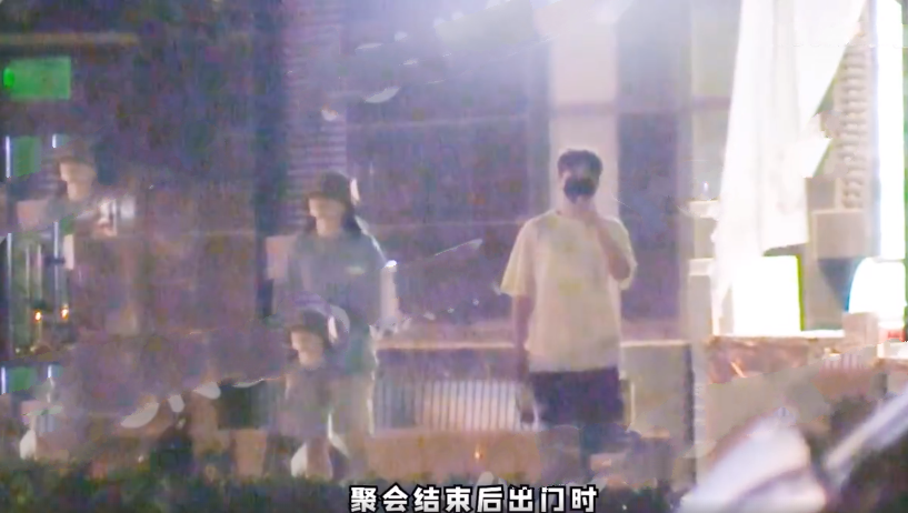 李汶翰易易紫同框来了！姐弟恋真香，引擎盖当床太大胆