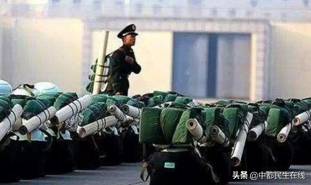 甘肃一95后新兵拒服兵役闹自杀，部队除名罚款，