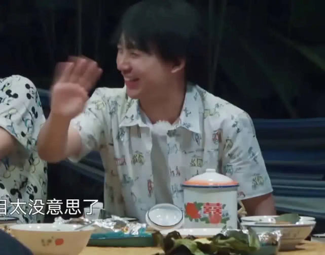 《向往的生活4》滤镜到底多重？看杯子就知道，人人家里都有