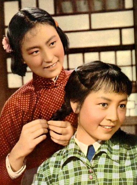 七十时代中国妇女的英姿飒爽-庆三八妇女节