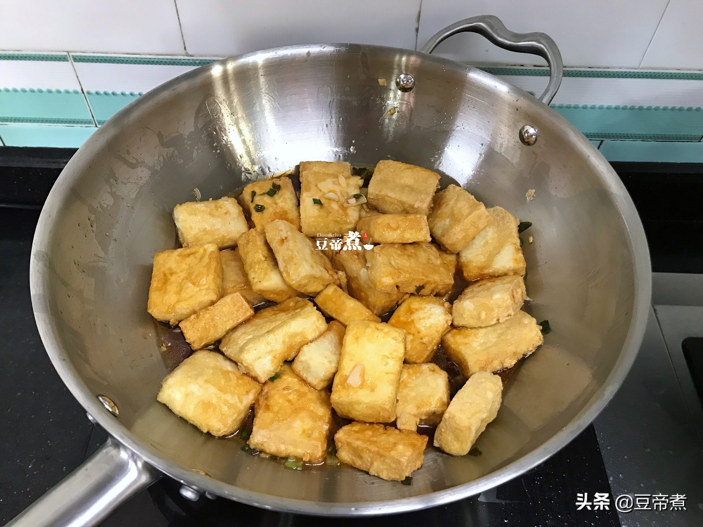 吃了30年的豆腐还不腻，要想豆腐好吃还入味，口感和味道少不了