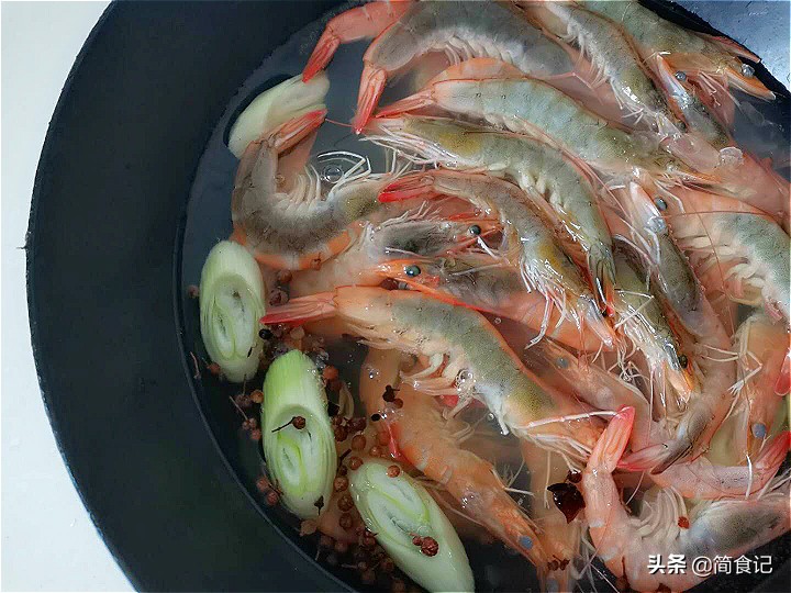 为什么广东人做白灼虾，又鲜又嫩没腥味，原来答案在这里，涨知识