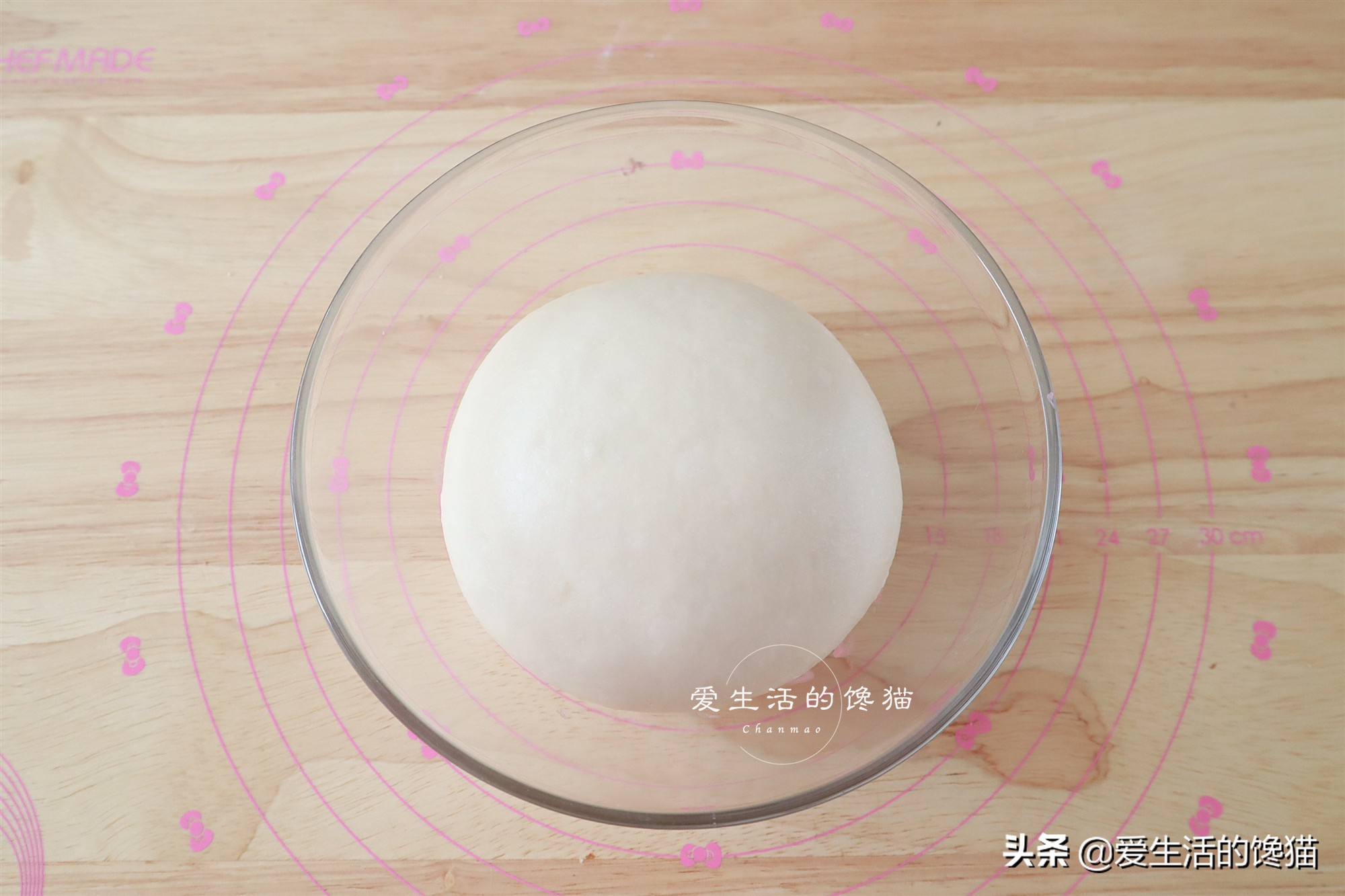 做麵包時，記住這個小訣竅，做出的個個都是軟胖子，絕不翻車