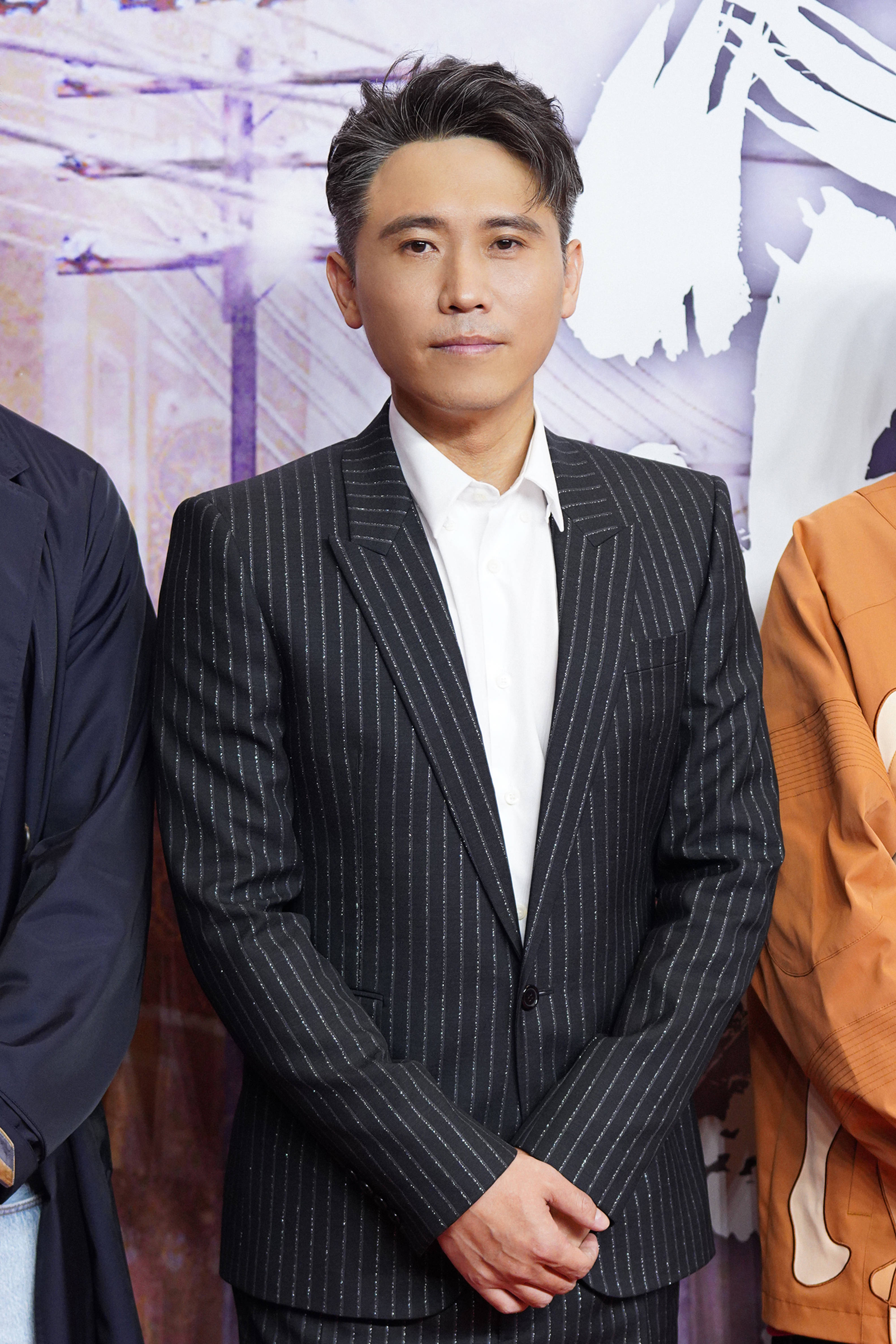 李乃文亮相《懸崖之上》首映 高情商詮釋反派職業操守