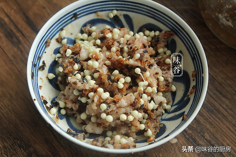 秋天吃秋葵正当时，这样做鲜嫩入味，好吃不腻，给大鱼大肉都不换