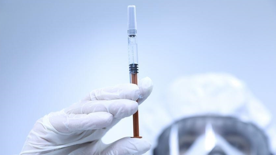 外国专家质疑：既然中国已经控制住病毒，为何还力推新冠疫苗？