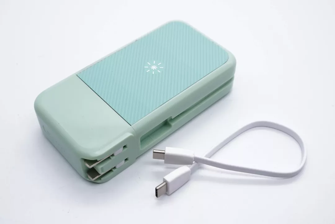 iPhone 13新机即将发布，35家工厂推出上百款快充新品