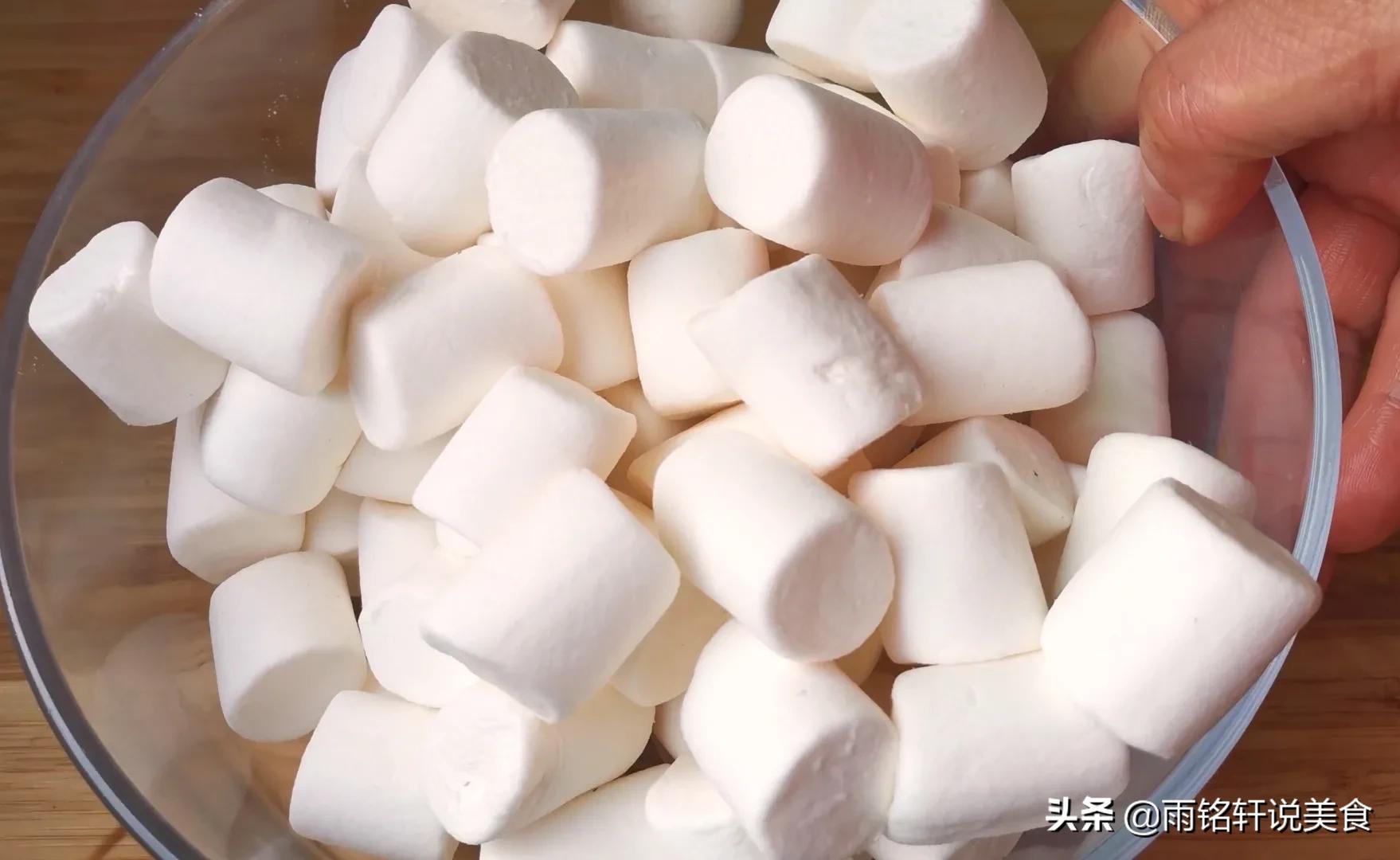 過年想吃牛軋糖不用買，這種方法最簡單，10分鐘搞定，口感地道