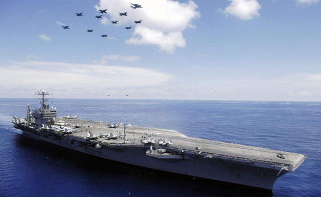 30年来头一遭！美舰遭遇奇耻一幕，被俄军舰围住仓皇逃跑