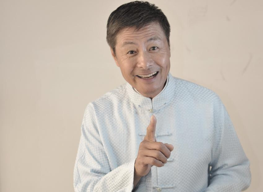 从比肩冯巩到“阶下囚”，当红时移居澳洲的刘