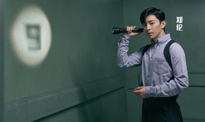 《密室大逃逃》路透，全员一身粉嫩，黄明昊吐