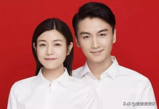 同样是结婚照，别人都化淡妆穿白衬衣，看到p