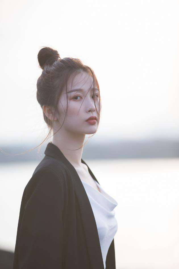 《青你2》主题曲考核，35强训练生晋级赛，你最