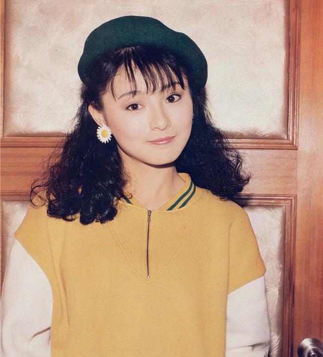 最美警花李赛凤，两段婚姻均失败，遭豪门丈夫