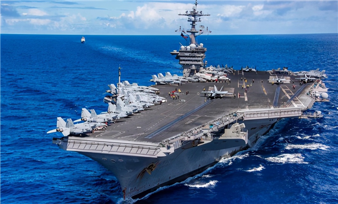 伊朗迟迟没动作，特朗普有些急了，两架B-52在海湾上空盘旋36小时