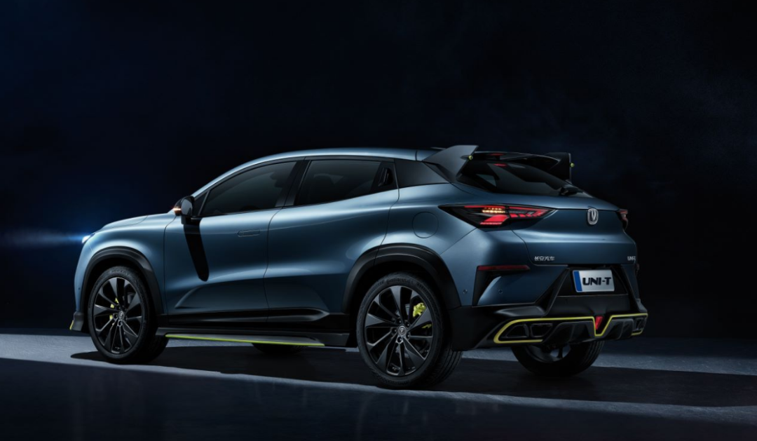 没有盼到2.0T，运动版UNI-T上市等来了一个“弹射起步”