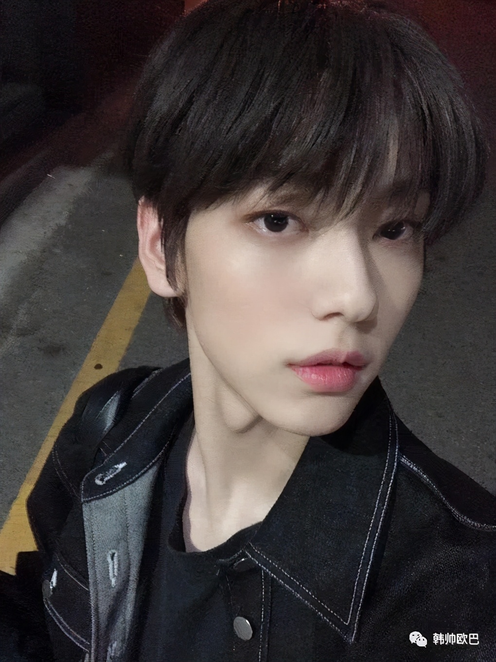 干净温柔的帅气这个角度男友感满分男团爱豆中的自拍匠人