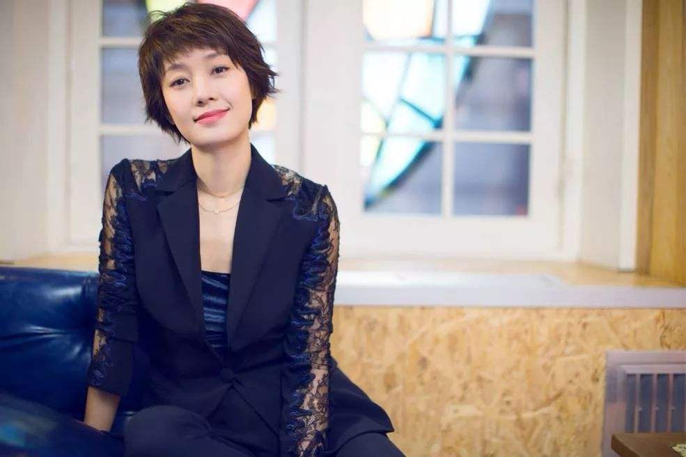 马伊琍首次坦言离婚过程:看心理医生差点抑郁,熬了5年咽不下