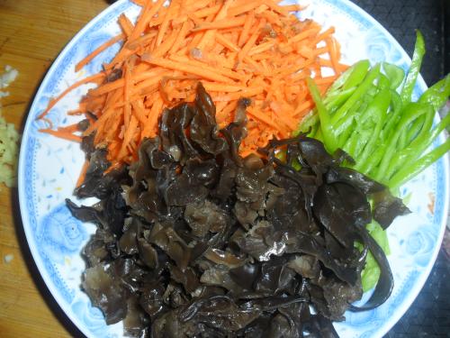 Ordinary food with different ingredients, I can’t grasp the growth path 26 Yuxiang Pork