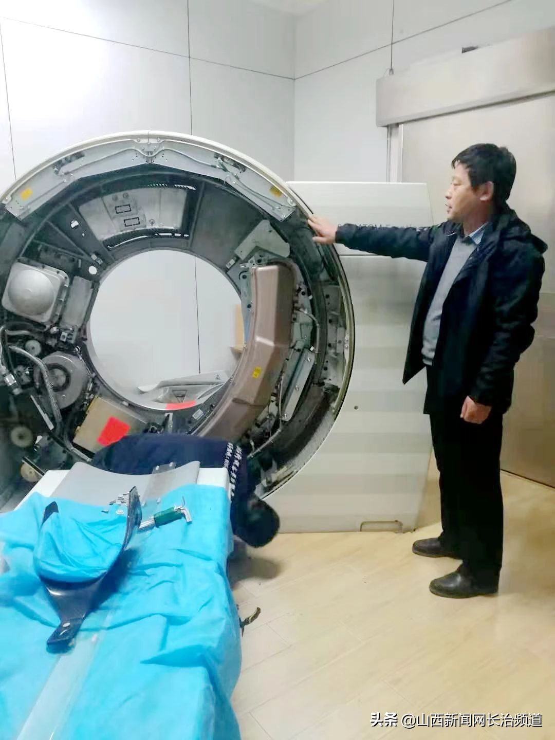 长治市中医研究所附属医院组织专业维保人员陆续对全院医疗设备进行维护保养