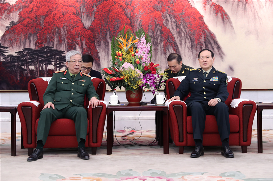 魏凤和会见越南国防部副部长