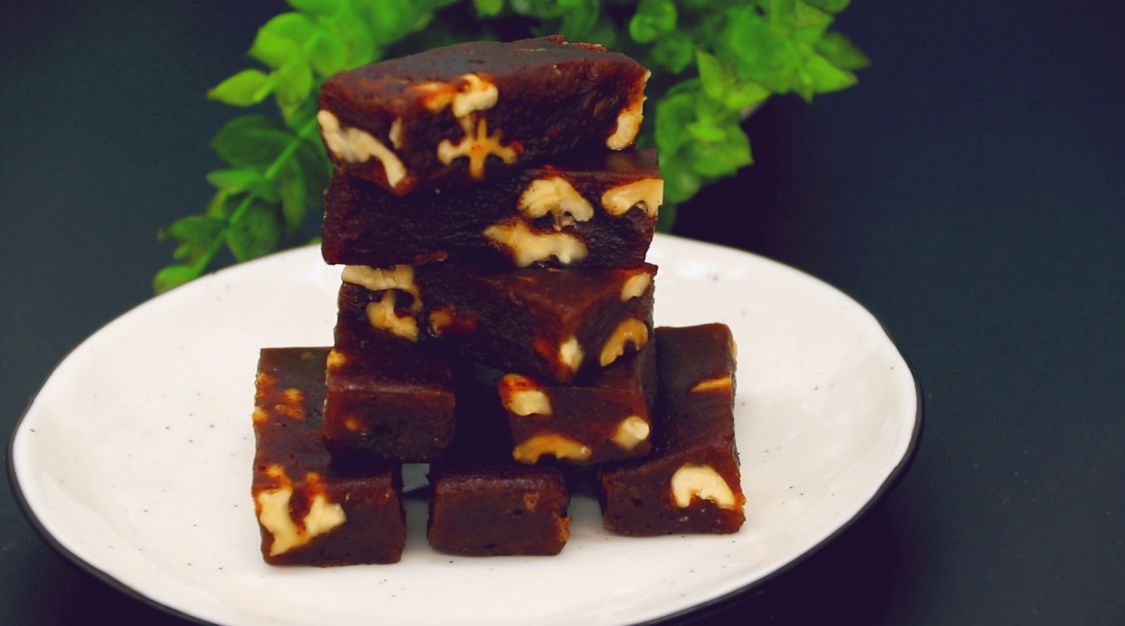 枣糕别再发面了，用纯红枣肉做的枣糕，香甜软糯，比蛋糕还好吃