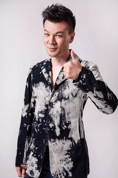 从包工头到“主持一哥”，让郭德纲当“小弟”