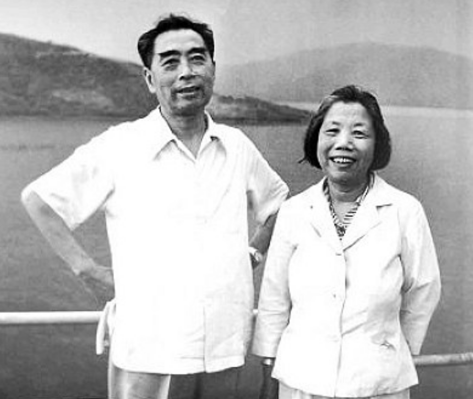 1953年，广州一妇女来到中南海要见周恩来：我是周总理的假扮妻子