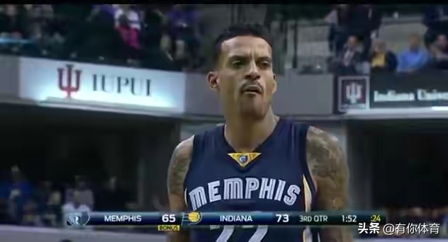 字母哥罚球球迷计数，盘点NBA搞笑的罚球干扰手段