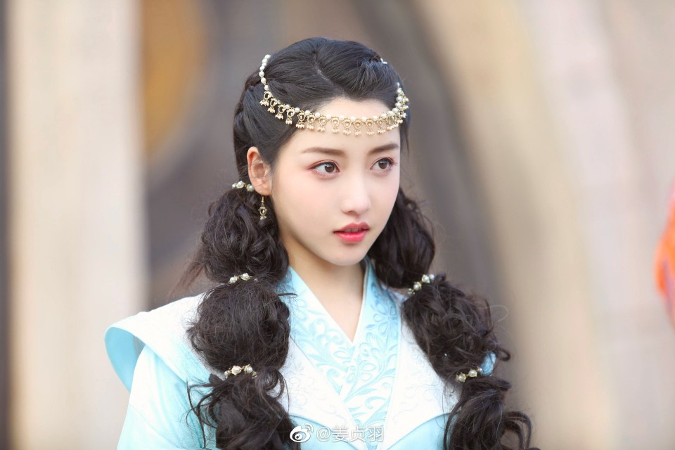 美爆了!宝藏女孩姜贞羽，异域舞姿令人倾心，网