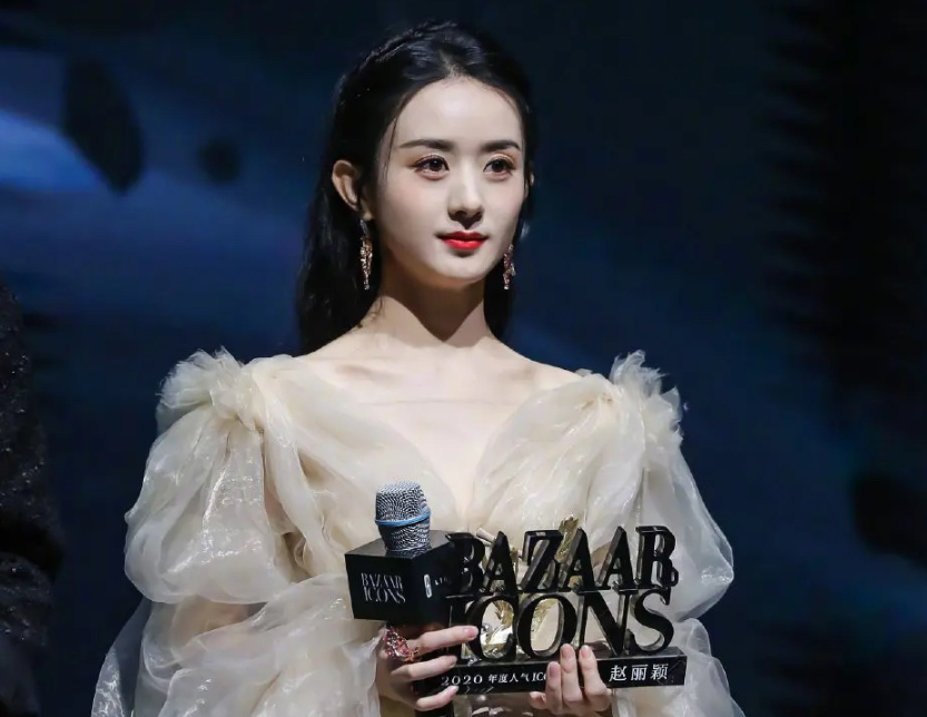 33 years old of Zhao Liying give birth to a graph to pour out of, wear home products to decide formal attire high, who still says she is postpartum show old