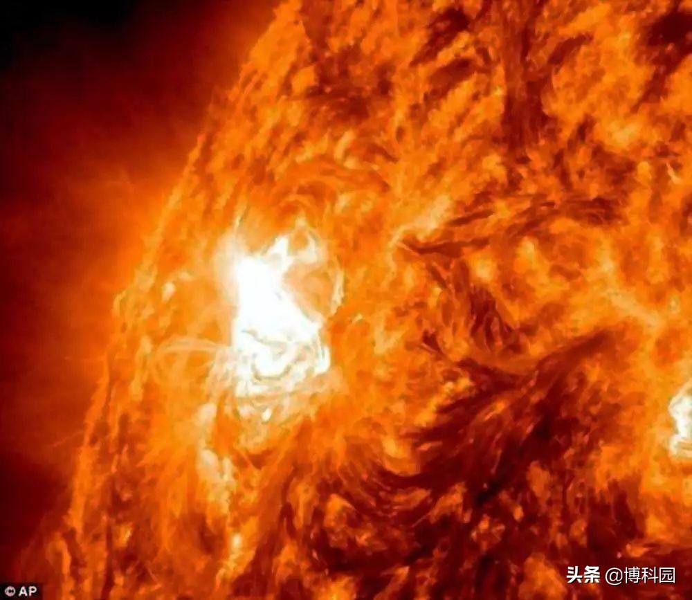 木星大小的恒星发生爆炸，威力是太阳上的10倍！