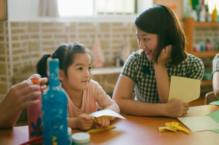 上公立和上私立的孩子，有啥不同？幼儿园老师直言：两者差距明显