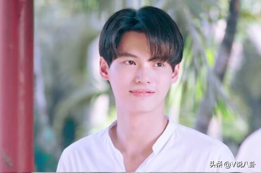 泰星姆哥ohm公布中文名，偶像剧男主配置，这些