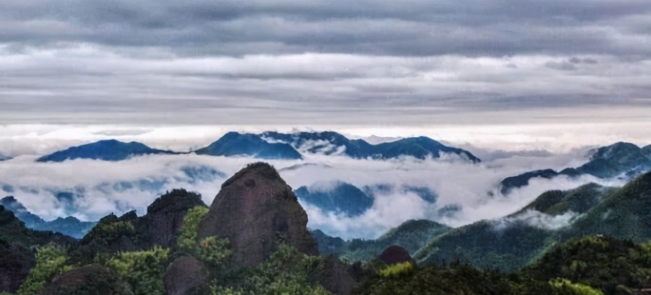 China’s first banned mountain. It was only unblocked after the Tang Dynasty’s closure of the mountain and the Qing Dynasty. It was banned for thousands of years.