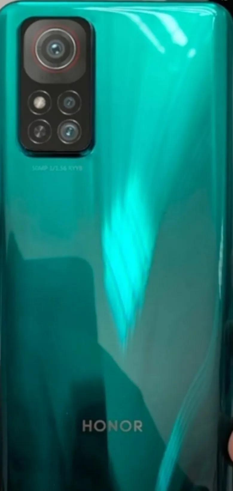 荣耀V40离开华为的第一部尝试