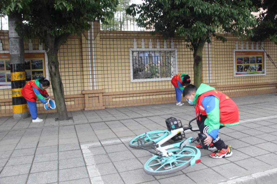 春风十里，不如学雷锋的你——双流区九江小学开展学习雷锋活动