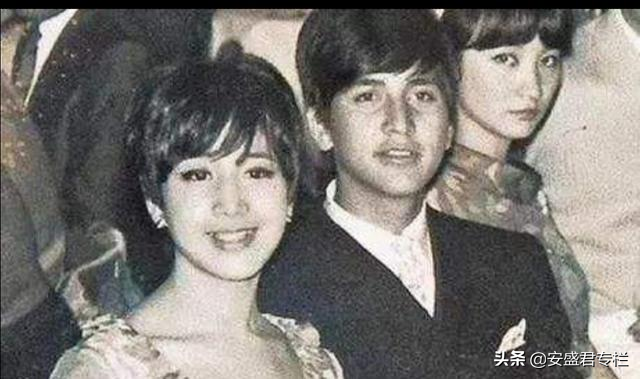 赌王何鸿燊大儿子和小儿子相差49岁，儿子里最像