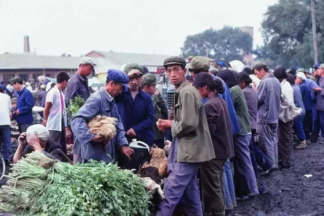 30張老照片帶你穿越回70年代，重溫那些再也回不去的舊時光