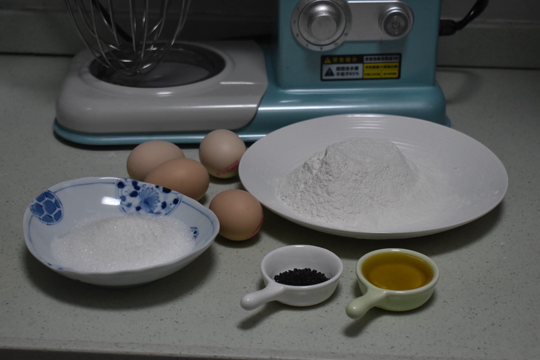 這蛋糕曾經風靡街頭，原來做法並不難，香甜細膩，再也不用買了