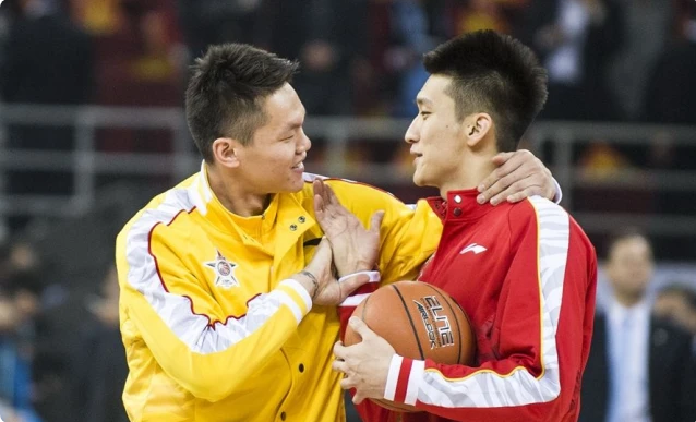 男篮功勋孙悦，如今成人生赢家，身价上亿拥模