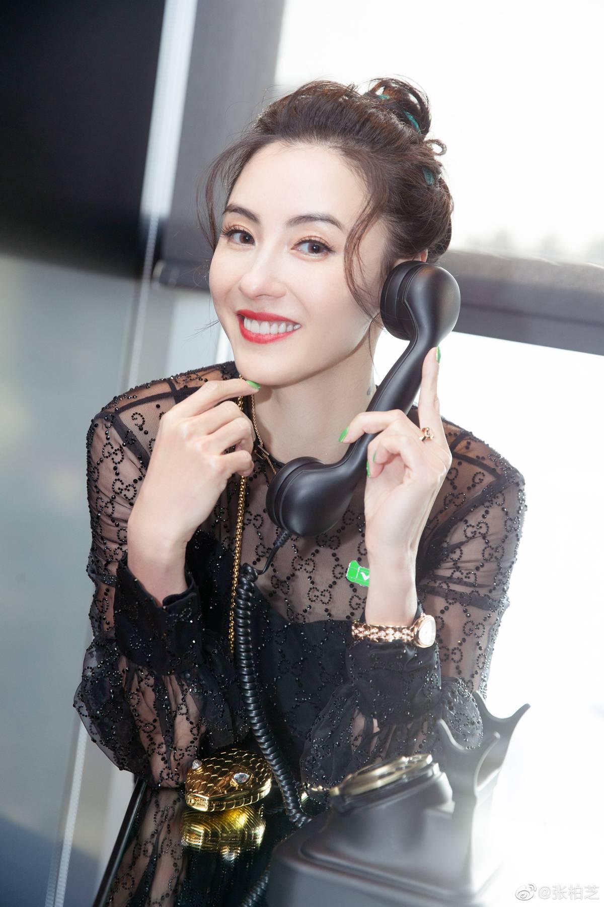 张柏芝拒绝好妈妈标签，也不想被夸冻龄女神！独自养仨儿子不怕苦