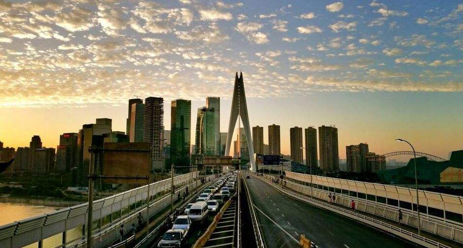 中国城市人均收入十强，杭州位居第6，成都出局