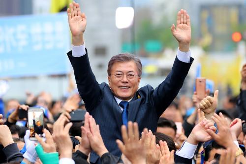 文在寅喊话民众：爱韩国就要“买买买”！这是