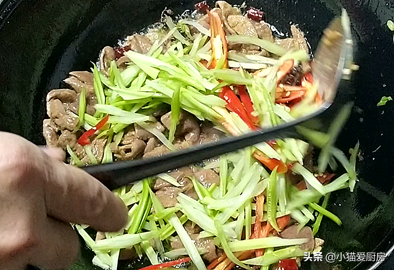 图片[5]-教你在在家爆炒猪肝 不老不腥 肉质鲜嫩入味 下饭下酒特别香-起舞食谱网