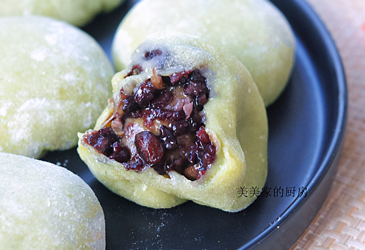 几样食材搭配做早餐，一拌一蒸再包好，凉吃更带劲！真香糯呀