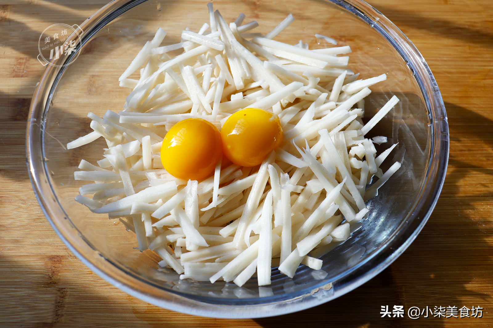 圖片[8]-過年特色美味“干煸藕絲”的做法 出鍋香辣酥脆 下酒又下飯-起舞食譜網