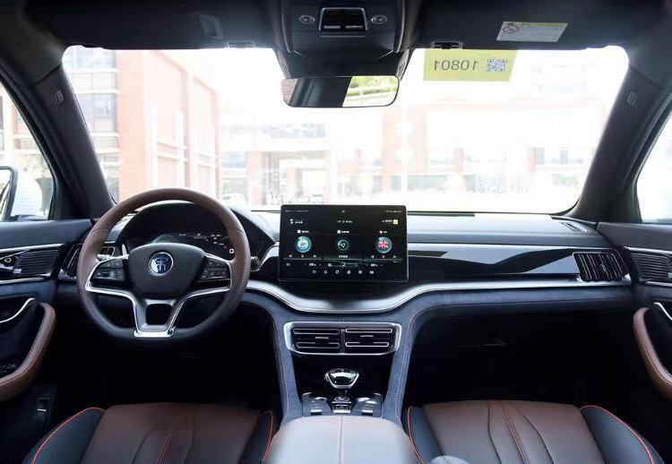 �й������й�����15������SUV������ֵ���Լ۱�ʵ������