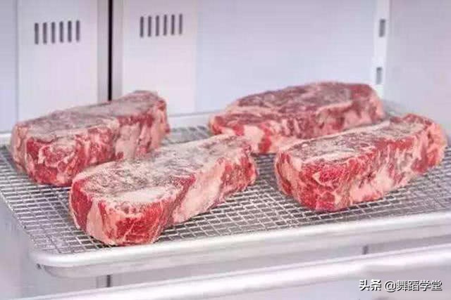 冻肉不要直接用水泡，教你一招，冻肉也能变成