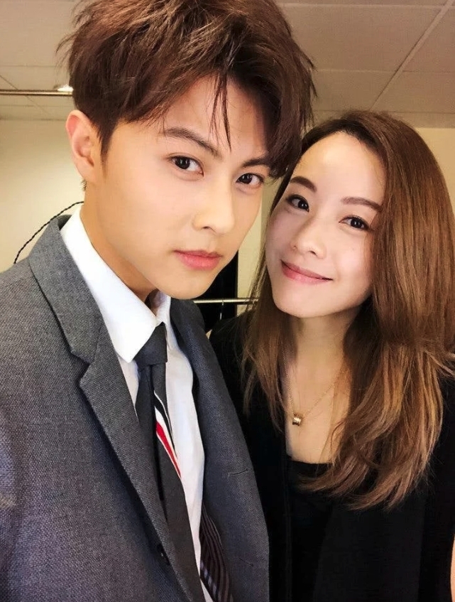棒棒堂小煜當爸再合體，王子留言惹人疑，與鄧麗欣好事將近？